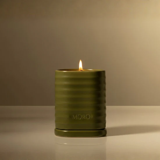 Moro Candle Starterkit | Amber & Musk | Olive green ceramic candle 220g
