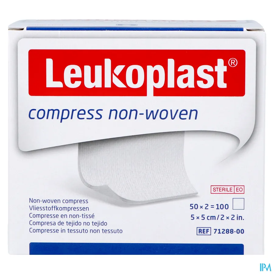packshot van Leukoplast Vliesstofkompressen 5 cm x 5 cm 50 x 2 kompressen